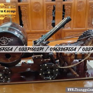 Xe ngựa đôi 2 pháo để rượu vang